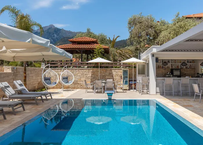 Supreme Luxury Aparthotel 4*