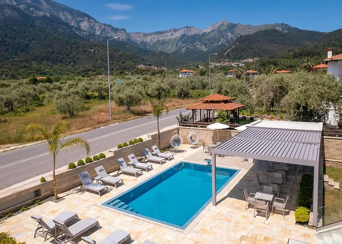 Supreme Luxury Aparthotel