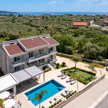 Supreme Luxury Hotel de apartamente 4*